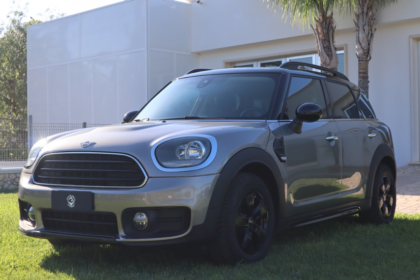 MINI COOPER COUNTRYMAN