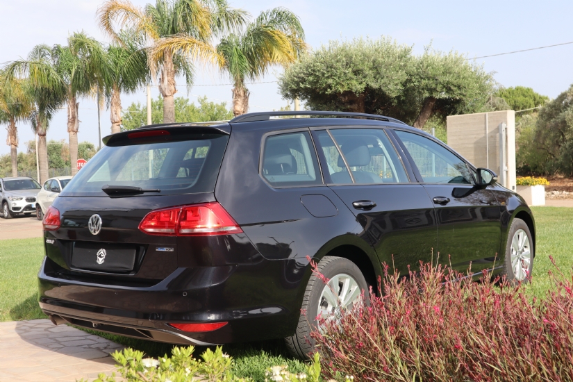 Volkswagen GOLF VARIANT